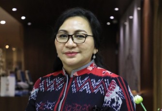 Dirjen Binmas Kristen Jeane Marie Tulung 