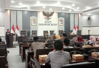 Rapat Paripurna DPRD Kabupaten Blitar, Jumat (21/08/2026). (Foto : Klikwarta.com)