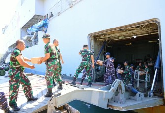 TNI Kerahkan 8.012 Personel dan Salurkan 803,824 Ton Bantuan