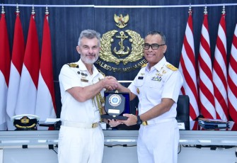 TNI AL dan Royal Australia Navy Perkuat Kerja Sama Operasi dan Latihan Maritim Melalui Mowg Tahun 2026 