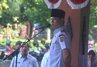 Bupati Trenggalek, Mochamad Nur Arifin, saat menyampaikan warning terkait WFH.