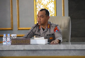 Kapolresta Malang Kota, Kombes Pol Putu Kholis Aryana saat memimpin Tactical Floor Game (TFG) di Ballroom Sanika Satyawada, Jumat  (06/02/2026).