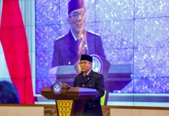 Mendiktisaintek Brian Yuliarto