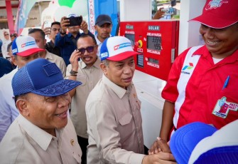 Menteri Koperasi (Menkop) Ferry Juliantono Resmikan SPBU Nelayan Berbasis Koperasi di Aceh Selatan