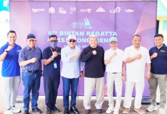 Penyambutan peserta oleh panitia