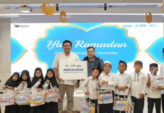 BRI Manajemen Investasi dan YBM BRILiaN Berbagi Kebahagiaan Ramadan Bersama Anak Yatim