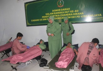 Donor darah HUT Persit Kartika Chandra Kirana Ke 80 