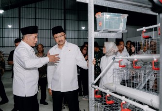 Mensos Saifullah Yusuf bersama Menkop Ferry Juliantono di Kabupaten Purworejo, Sabtu (14/2)
