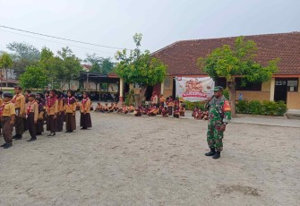 Latihan PBB siswa desa binaan 
