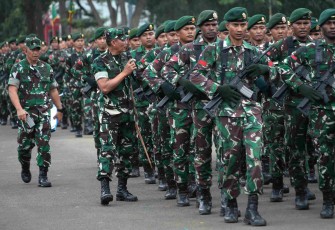 Pangkostrad Letjen TNI Mohammad Fadjar 