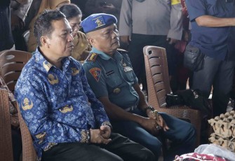 Danpomal Kodaeral XIV Kolonel Laut (PM) Feber H Simandalahi