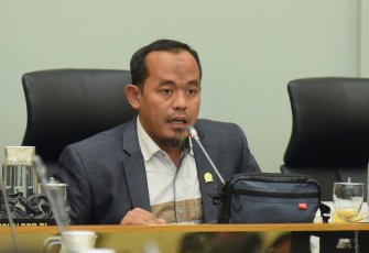 Legislator Riyono