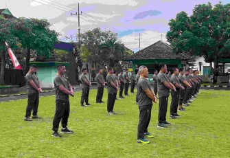 Pencak silat militer prajurit Kodim 0801/Pacitan