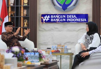 Mendes Yandri bersama Bupati Gowa di Jakarta, Rabu (15/4)