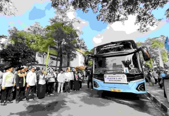 Pelepasan 445 Jemaah Haji Kloter 2 JKS, Depok, Rabu (22/4)