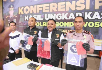 Konferensi pers Polres Bondowoso
