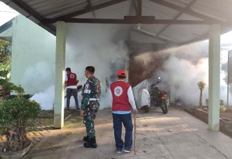 Fogging lingkungan Kodim Trenggalek