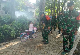 Keceriaan anak-anak bersepeda menyambut Dansatgas 