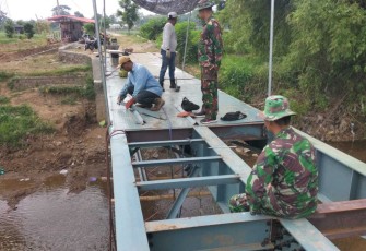 Pengerjaan jembatan perintis garuda tahap III di Kabupaten Ponorogo