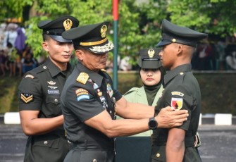 Pelantikan tamtama TNI AD