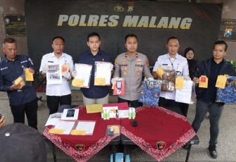 Konferensi pers Polres Malang