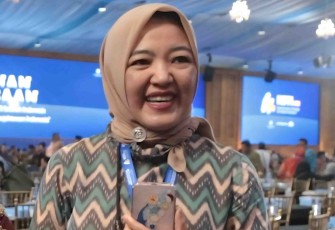 Guru Besar UMP Prof Dr Sri Rahayu SE MM