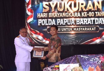 Wadan Kodaeral XIV Laksamana Pertama TNI Tommy Herlambang