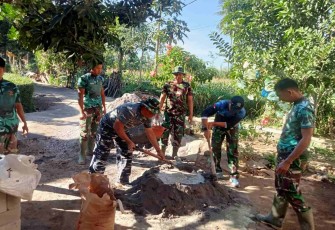 Keahlian meracik adukan beton