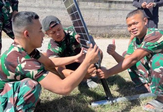 Lampu solar cell Yonarmed 12 Kostrad