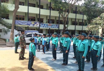 Latih PBB Siswa MI Modern Mutiara Iman