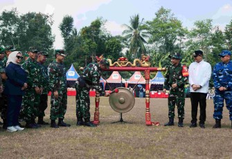 Pemukulan gong resmi tutup TMMD ke-129 