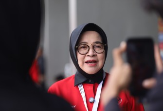 Ketua Fraksi PDIP DPRD Jatim Wara Sundary Renny Pramana