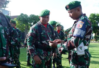 Sidak HP anggota Kodim 0801/Pacitan, Senin (19/1)