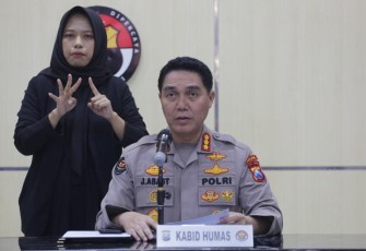 Kabid Humas Polda Jatim Kombes Pol Jules Abraham Abast