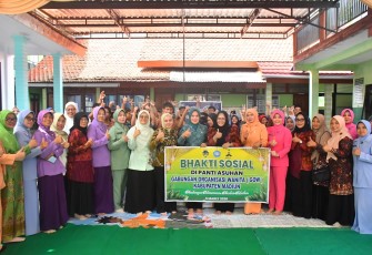 Baksos Persit Kodim Madiun