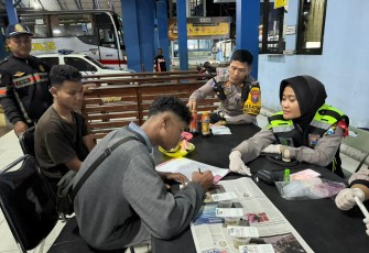 Pelayanan kesehatan mobile Polda Jatim 