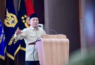 Menkop Ferry Juliantono