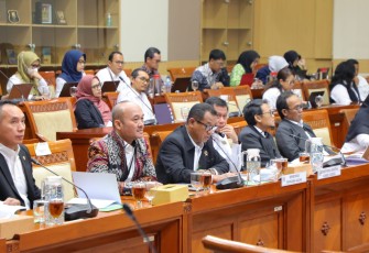 Rapat dengar pendapat bersama Komisi III Dewan Perwakilan Rakyat (DPR) Republik Indonesia membahas pagu anggaran tahun 2027 di Kompleks Parlemen, Jakarta Senin (15/6)