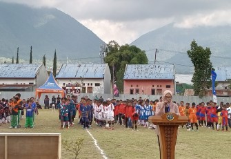 Dorong Sportivitas dan Kurangi 'Gawai', 28 Tim SD Bertanding di Bandara Cup Manggarai