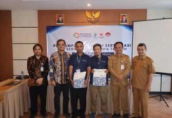 Menteri Perindustrian Agus Gumiwang Kartasasmita 