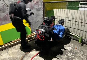 Brimob Polda Metro Jaya Bergerak Cepat Bubarkan Tawuran di Ciputat, 2 Orang dan 3 Celurit Diamankan