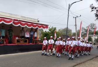 Lomba gerak jalan