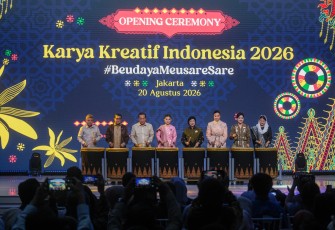 Menteri Ekonomi Kreatif/Kepala Badan Ekonomi Kreatif (Ekraf), Teuku Riefky Harsya, menghadiri acara Karya Kreatif Indonesia (KKI) 2026 di Jakarta International Convention Center (JICC), Kamis (20/8/2026)