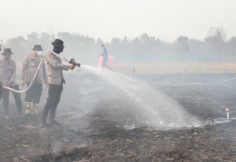 Polri Bersama Tim Gabungan Gunakan Cara Baru Hadapi Karhutla Gambut