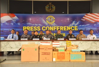 TNI AL Amankan 23,68 Juta Batang Rokok Diduga Ilegal di Pontianak 
