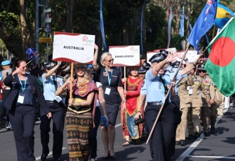 Parade 450 Polwan dari 43 Negara Meriahkan IAWP 2026 di Bali