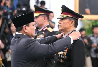 Panglima TNI Hadiri Pelantikan Kapolri dan Wakapolri di Istana Negara