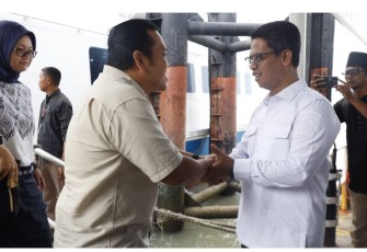 Bupati dan Wakil Bupati Karimun Sambut Kajari Baru di Pelabuhan Domestik
