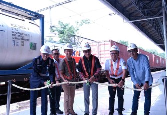 KAI Logistik Luncurkan 2 Rangkaian KA Kontainer Baru