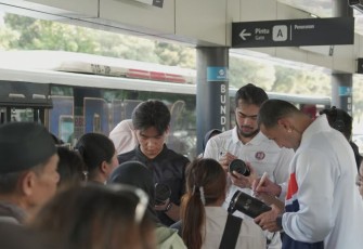 Kampanyekan Gaya Hidup Sehat, PAM JAYA Gandeng Pelita Jaya Bagi-Bagi Tumbler